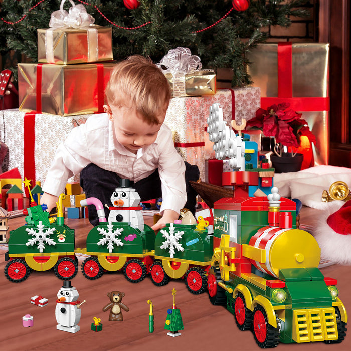 ZYLEGEN Christmas Train Building Kit,Christmas Train Set with Snowman,Stocking Stuffer for Kids,Xmas Gifts for Boys Girls,Christmas Décor Building Kit(621+Pcs)